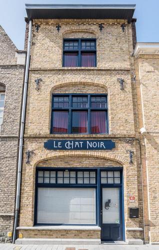 Ypres House | LE CHAT NOIR