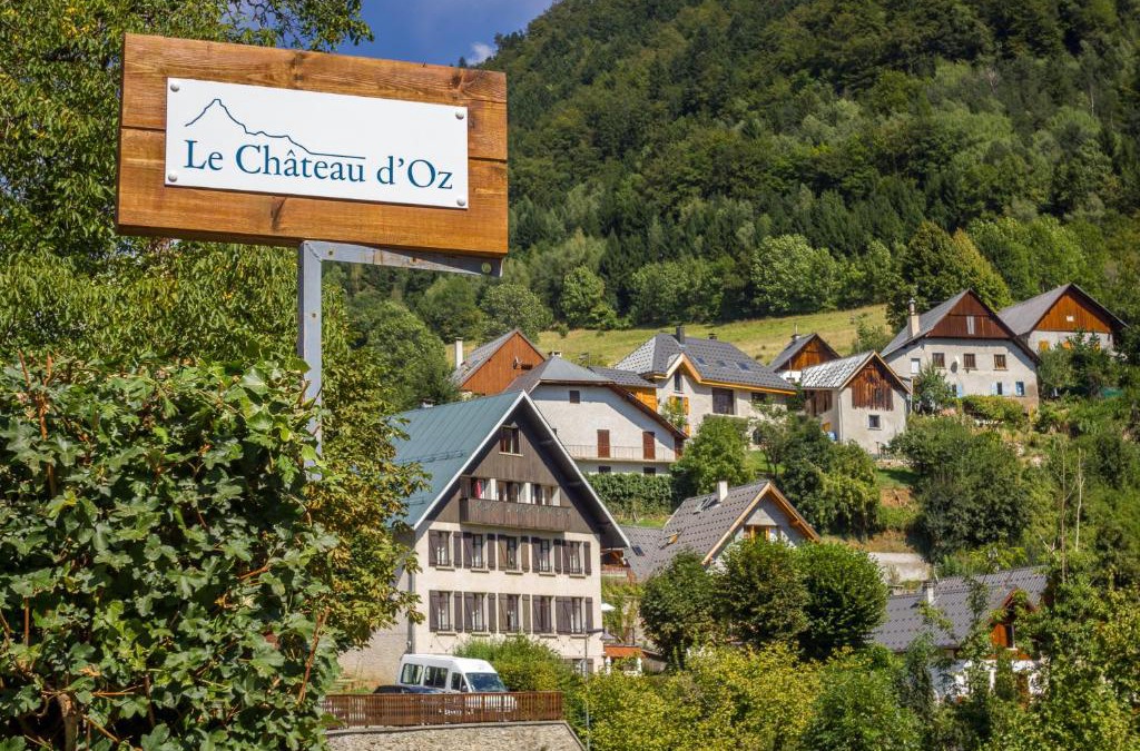 Oz-en-Oisans Bed & Breakfast | Le Chateau d'Oz
