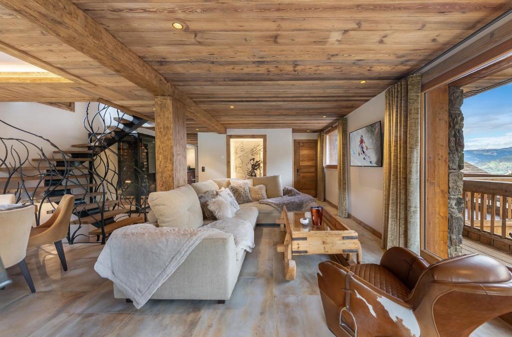 Le Raffort Ski Chalet | Le Cheval Blanc Luxe, skis aux pieds, jacuzzi, hammam, salle de cinéma