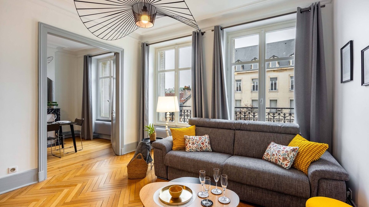 Poincare - Foch - Anatole France - Croix de Bourgogne Apartment | Le Chic de Foch - 5min à Pied de la Gare