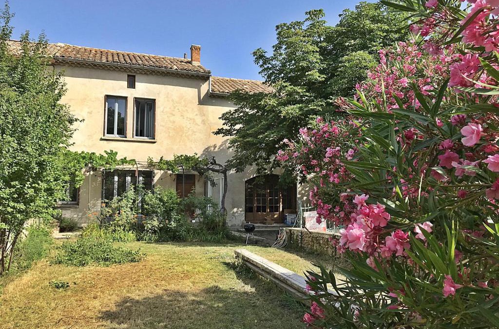 Rochegude House | Le Clos de l'Apparent