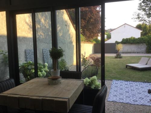 La Tour-du-Pin Bed & Breakfast | Le Clos de la tour