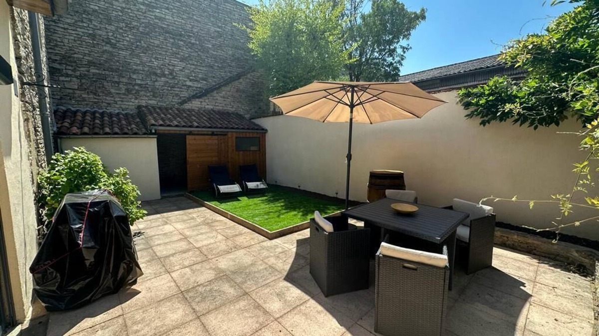 Chorey-les-Beaune House | Le Clos des Peinguets, house in Chorey-les-Beaune