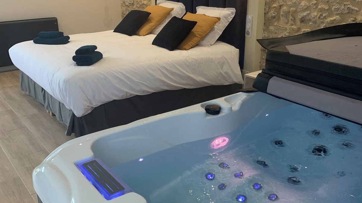 Treuzy-Levelay House | Le Clos des Lys