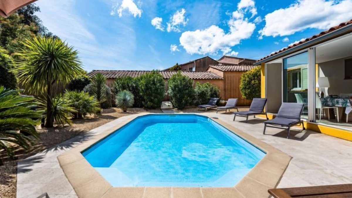 Cogolin House | Le Clos du Mûrier by Interhome