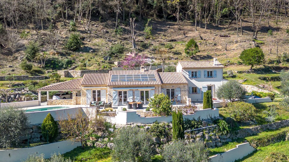 Grasse Villa | Le Clos Manon: 3 acres in absolute tranquility, very sunny, concierge