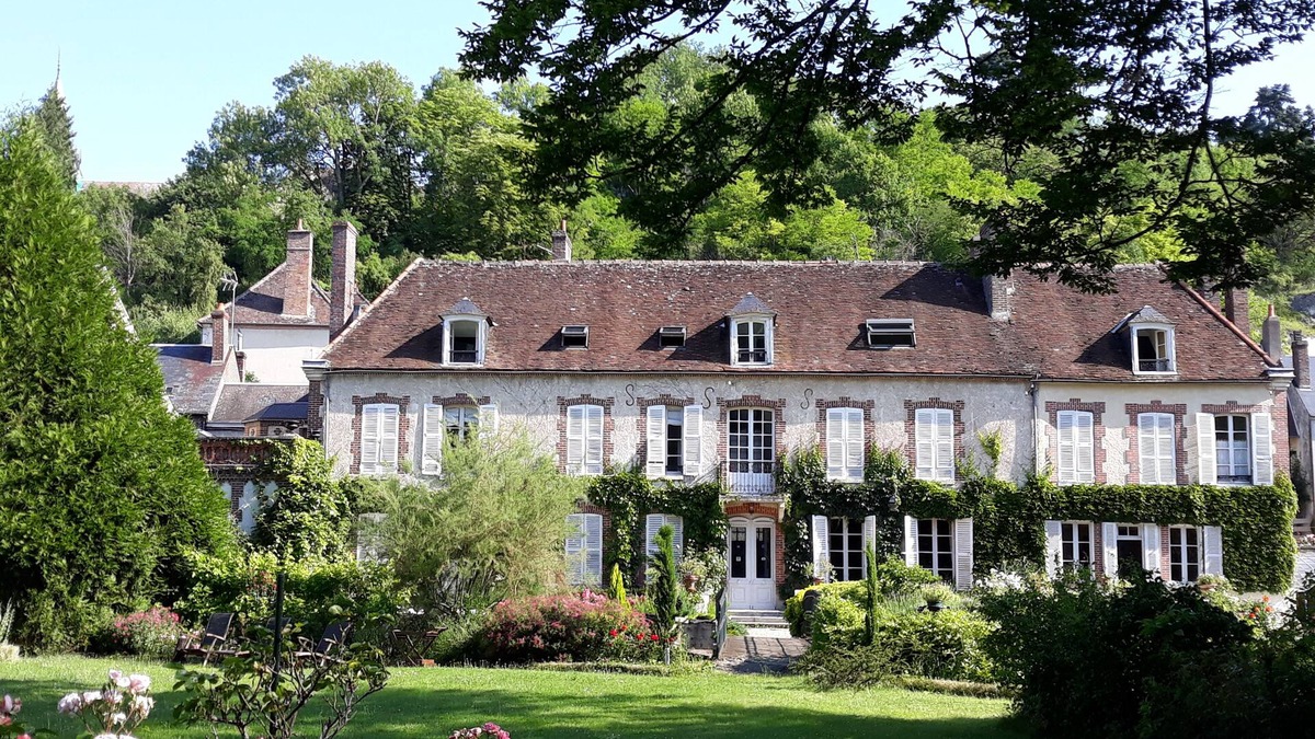 Chateau-Renard House | Le Clos Saint Nicolas