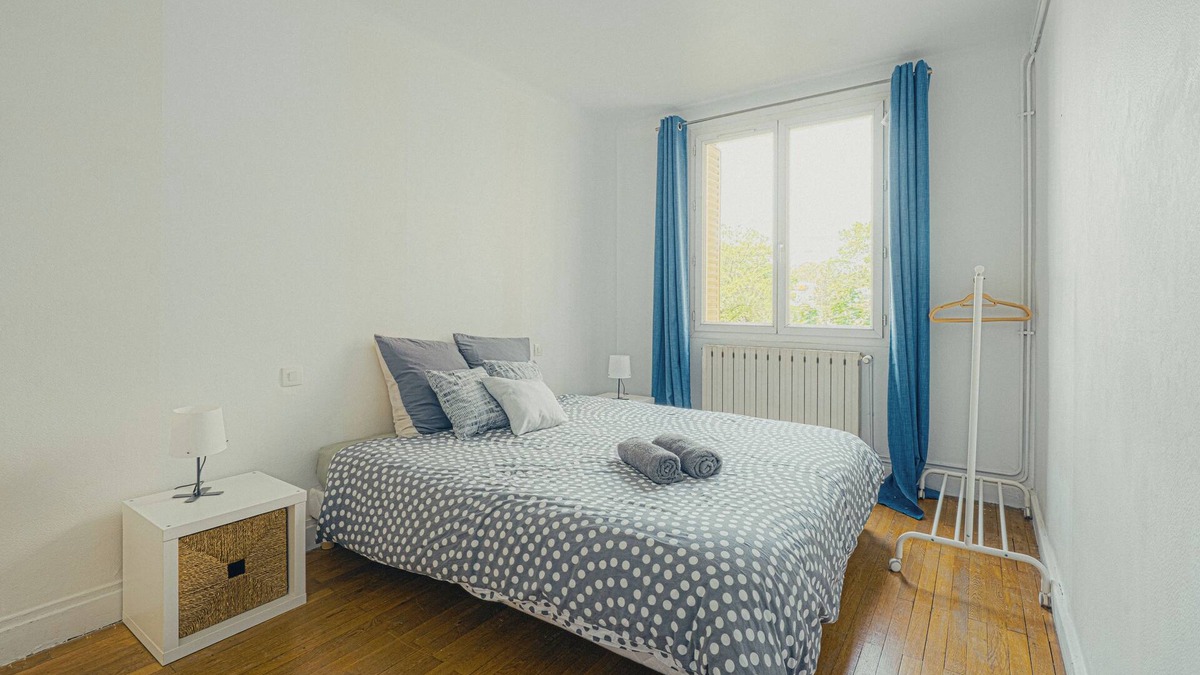 Villeurbanne Apartment | Le cocon, accommodation for 6 people + 1 baby in Villeurbanne near Lyon