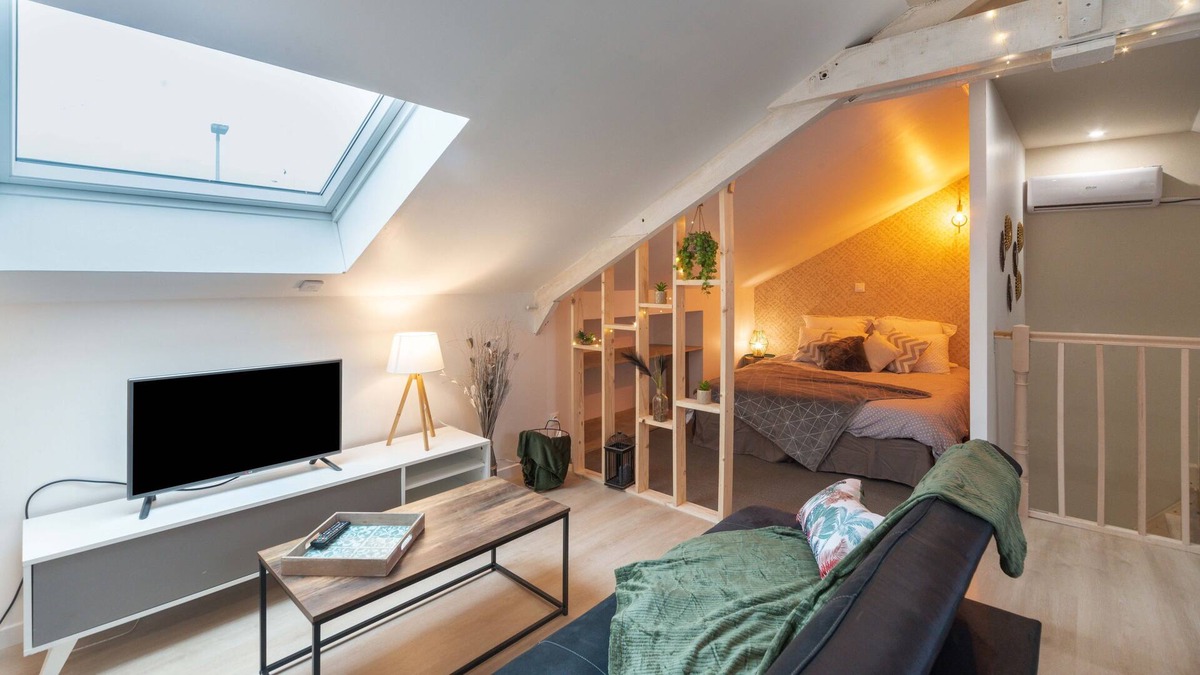 Chateauroux Apartment | Le Cocon des Marins - One Bedroom Apartment, Sleeps 2