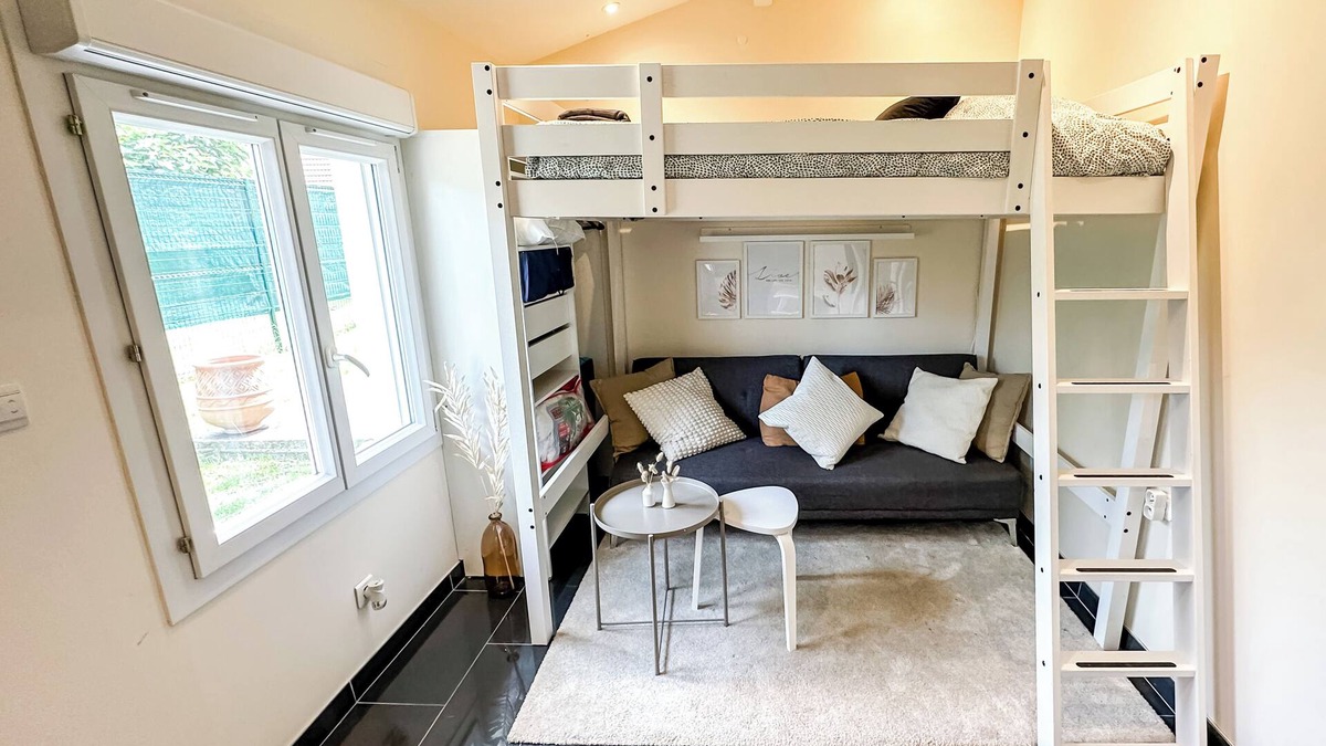 Villeparisis House | Le Comfy Nook - Tiny House Paris CDG Disneyland