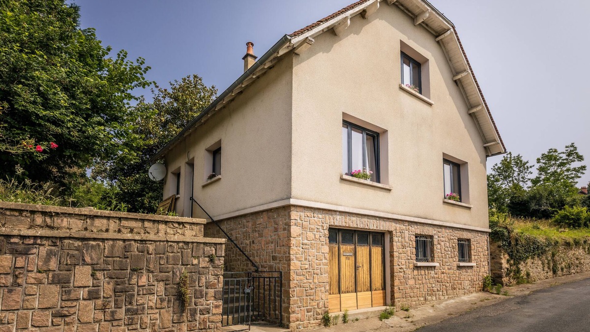 Segur-le-Chateau House | Le Confort Hôtelier à la Campagne