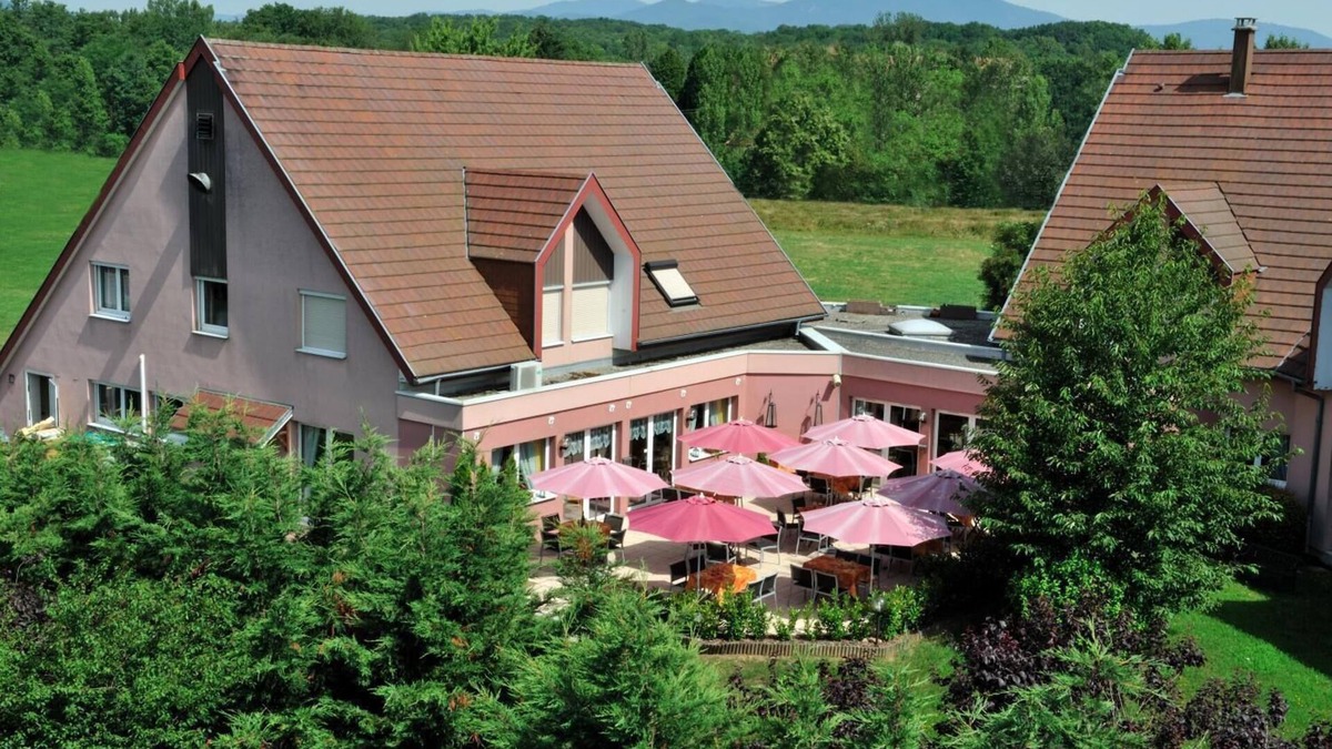 Burnhaupt-le-Haut Hotel | Le Coquelicot