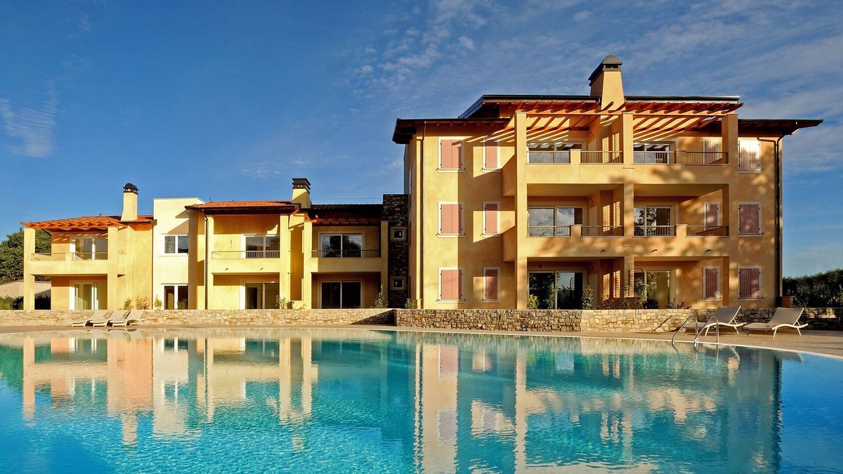 Lonato del Garda Apartment | Le Corti Caterina A9 Apartment by Wonderful Italy