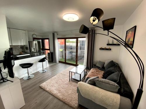 Saint-Denis Apartment | Le Cosy Urbain-Proche Paris et Stade de France