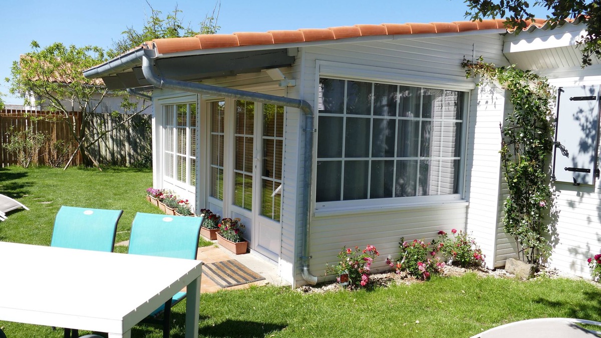 Saint-Palais-sur-Mer House | Le Cottage, house with garden 300 meters from the beach
