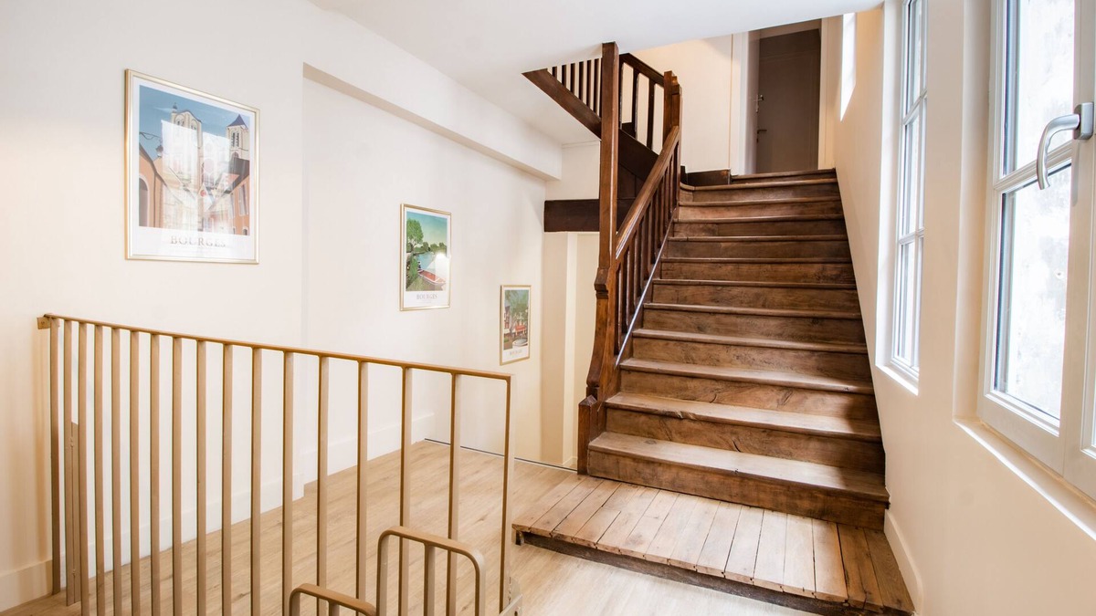 Bourges Apartment | Le Coursarlon