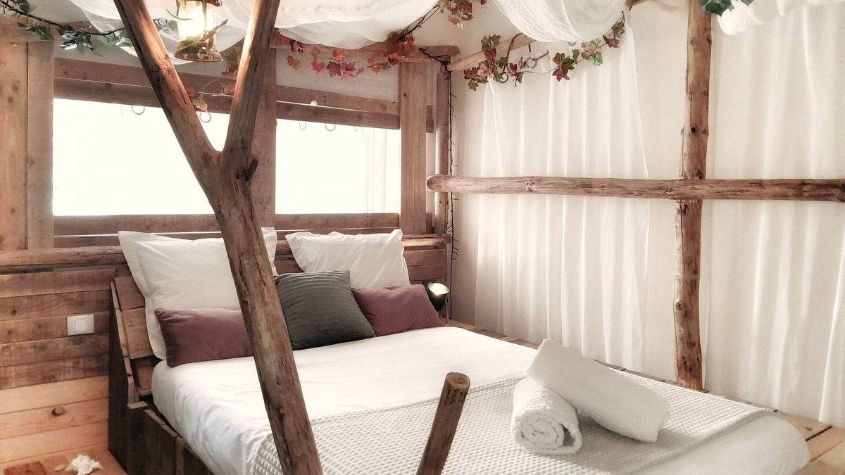 Saint-Nabord Apartment | Le Crusoé - unusual apartment