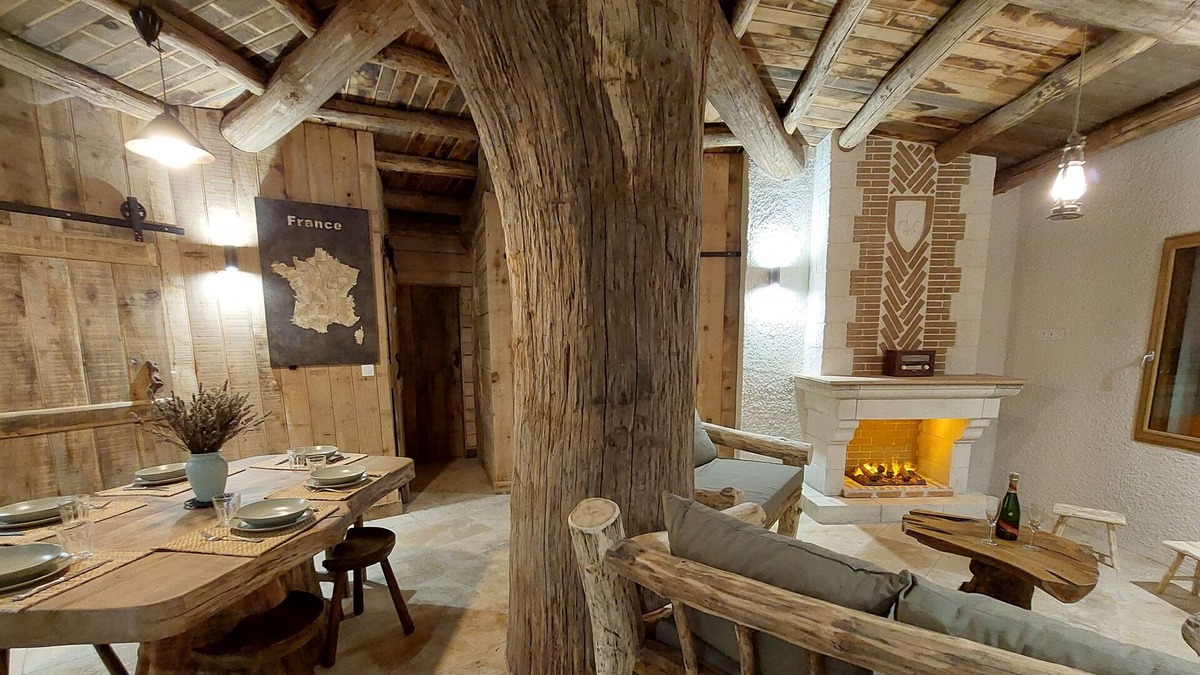 Crouy-sur-Cosson Cottage | Le Cul de Loup, unusual accommodation, near CHAMBORD.