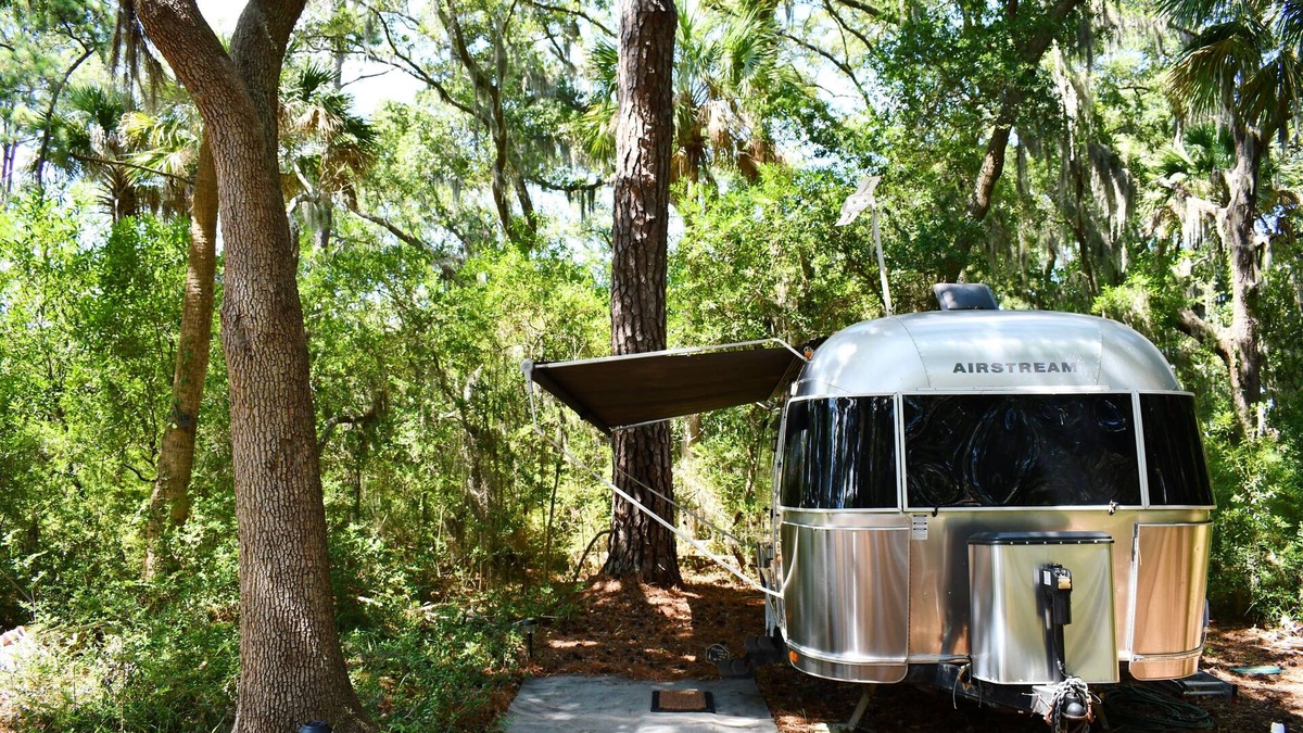 Dataw Island House | le de Paon- Private Island & Airstream!
