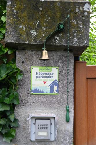 Egliseneuve-d'Entraigues Bed & Breakfast | Le Deyran