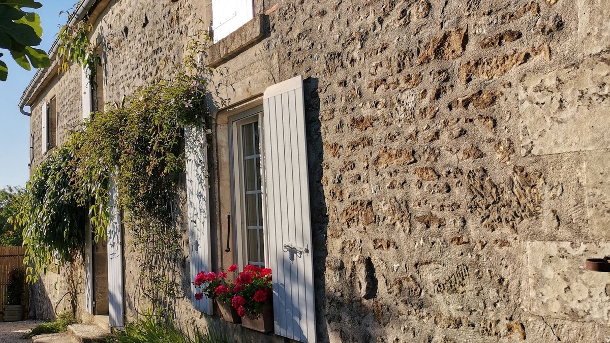Foussais-Payre Cottage | Le Domaine du Vieux chêne, gîte 8-10 pers