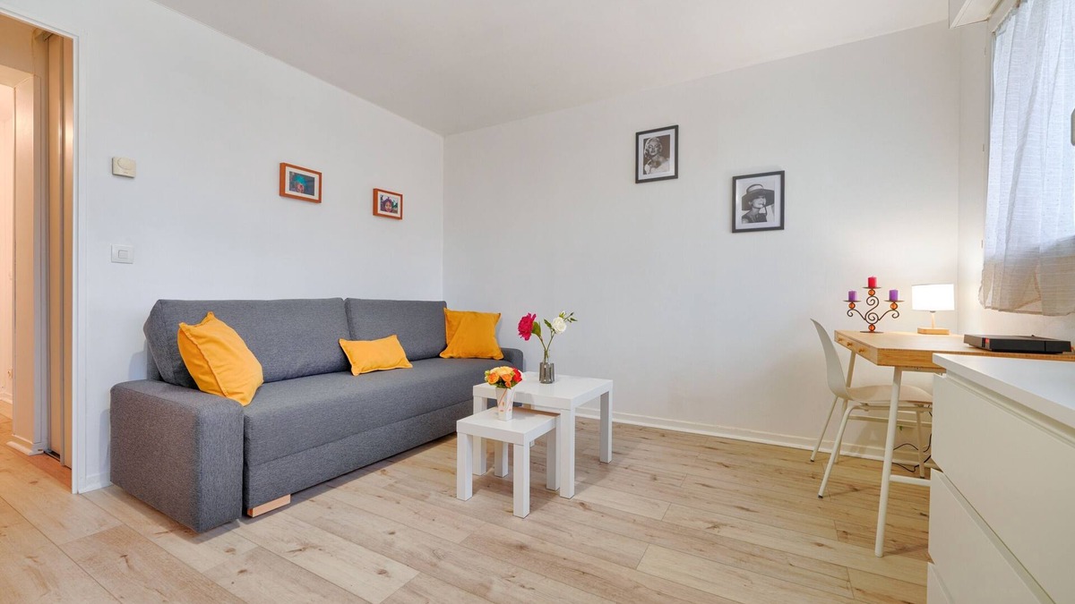 Savigny-le-Temple Apartment | Le Easy Cosy - Joli Studio à 25min de Paris