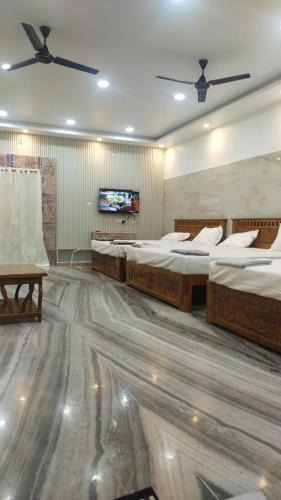 Courtallam House | LE Falls