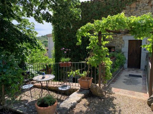 Saint-Sauveur-de-Cruzieres House | LE FLEURISTE