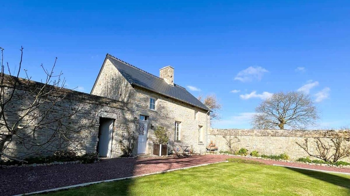 Ecoqueneauville House | Le Fournil de Sainte mere Eglise