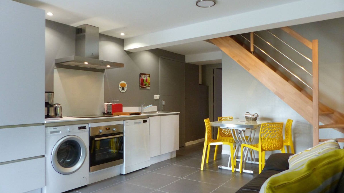 Mont-Dol Cottage | Le Fournil-Gîte-Apartment-Ensuite with Bath