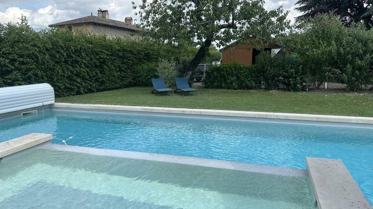 Saint-Didier-sur-Chalaronne House | Le petit Grenier de Bussière