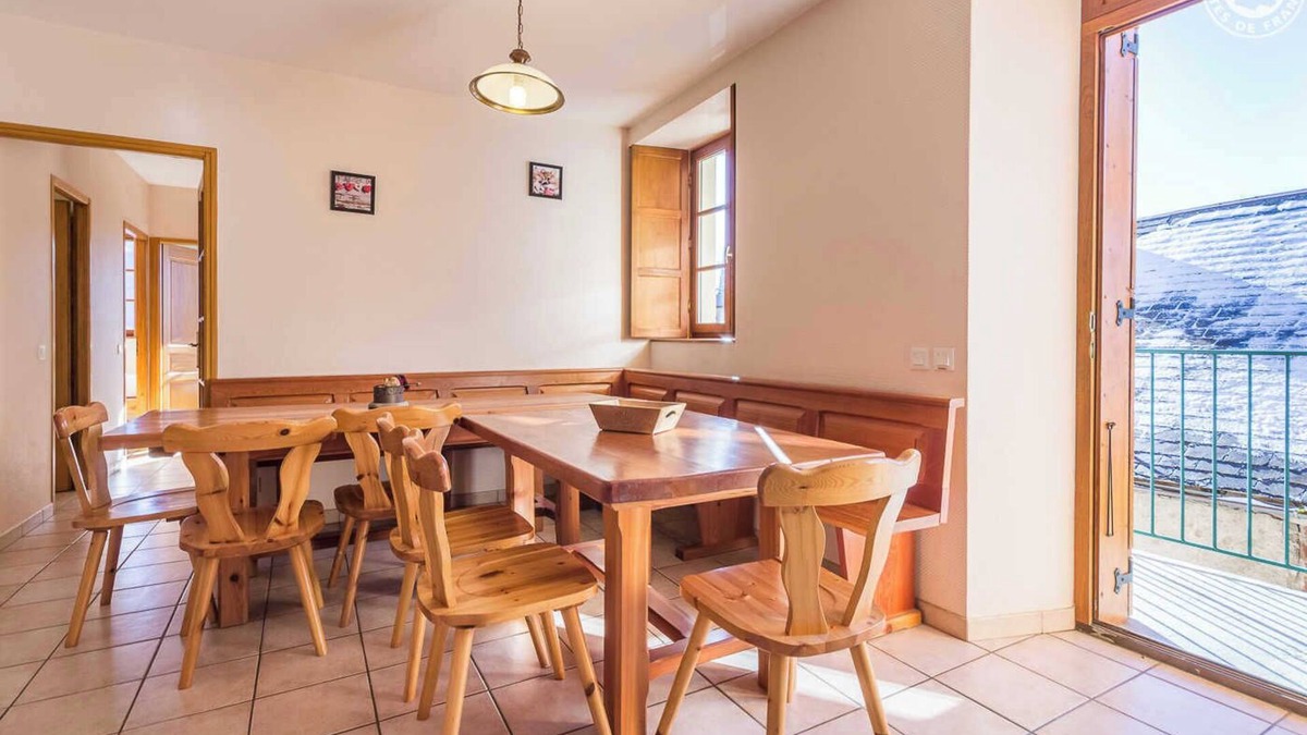 Montgellafrey House | LE FUVET - SAINT FRANCOIS LONGCHAMP