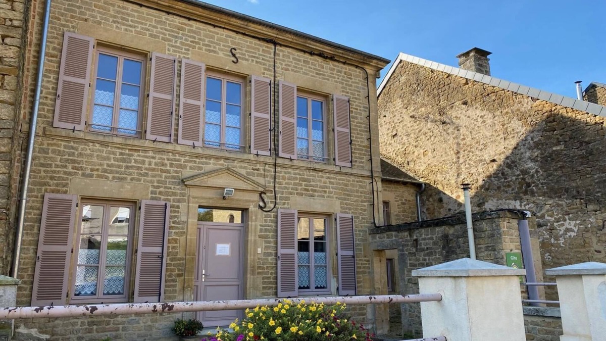 Puilly-et-Charbeaux House | LE Gîte Communal - Puilly ET Charbeaux
