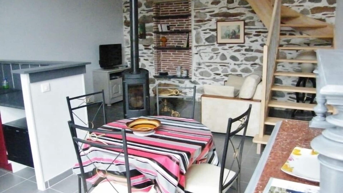 Pierrefitte-Nestalas Apartment | Le gîte d'Emi APARTMENT 3* AT THE CROSSROADS OF THE VALLEYS