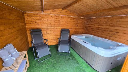 Courset House | Le Gîte de Clément avec Spa privatif