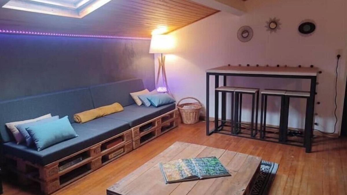 Barsac House | Le gîte des grandes vignes sleeps 12.