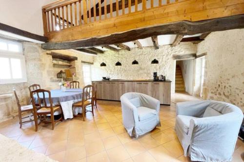 Bellefond House | Le Gîte du Prieuré