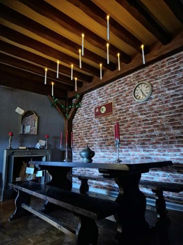 Saint-Jean-Soleymieux Apartment | Le Gîte Ensorcelé