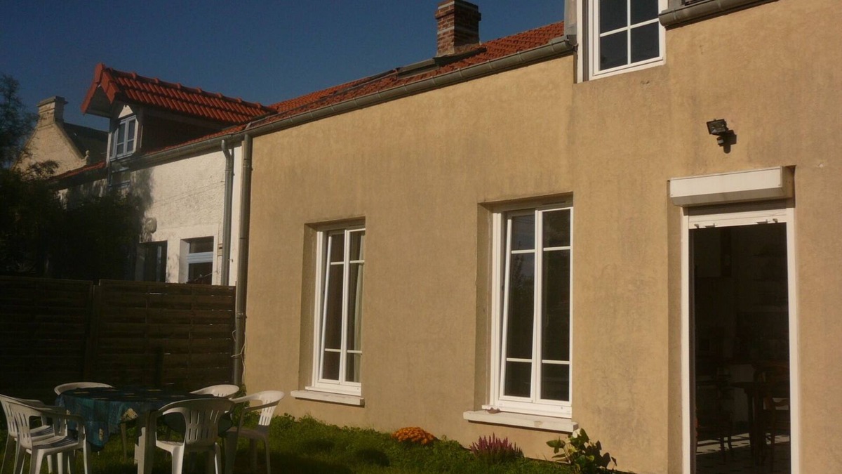 Lion-sur-Mer Cottage | Le Gai Séjour