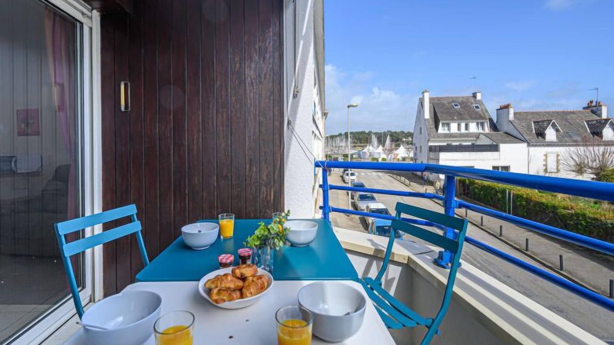 La Trinite-sur-Mer Apartment | Le Galion by Interhome