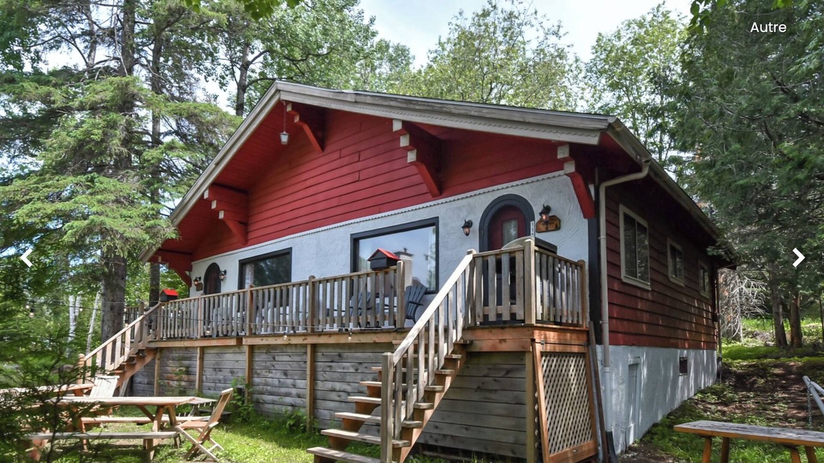 Val David Cabin | Le Genève: joli cottage d'époque dans le Village Suisse, au cœur de Val-David