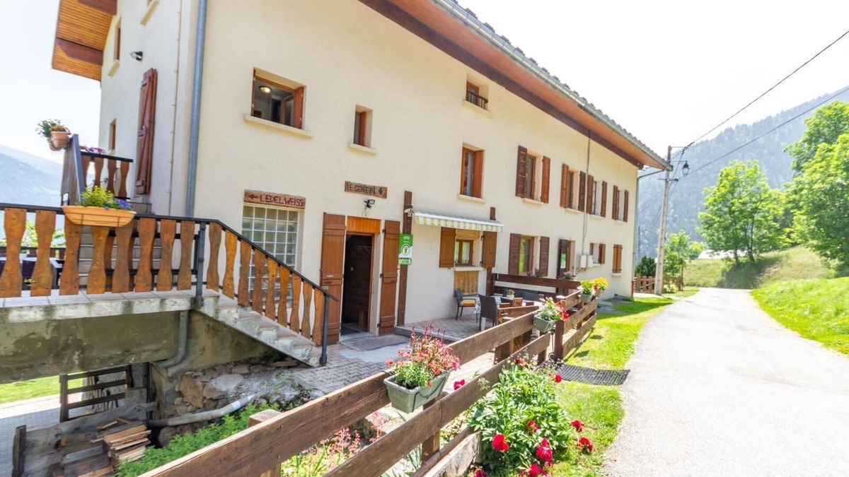 Novallay House | LE GENEPI - LES BELLEVILLE