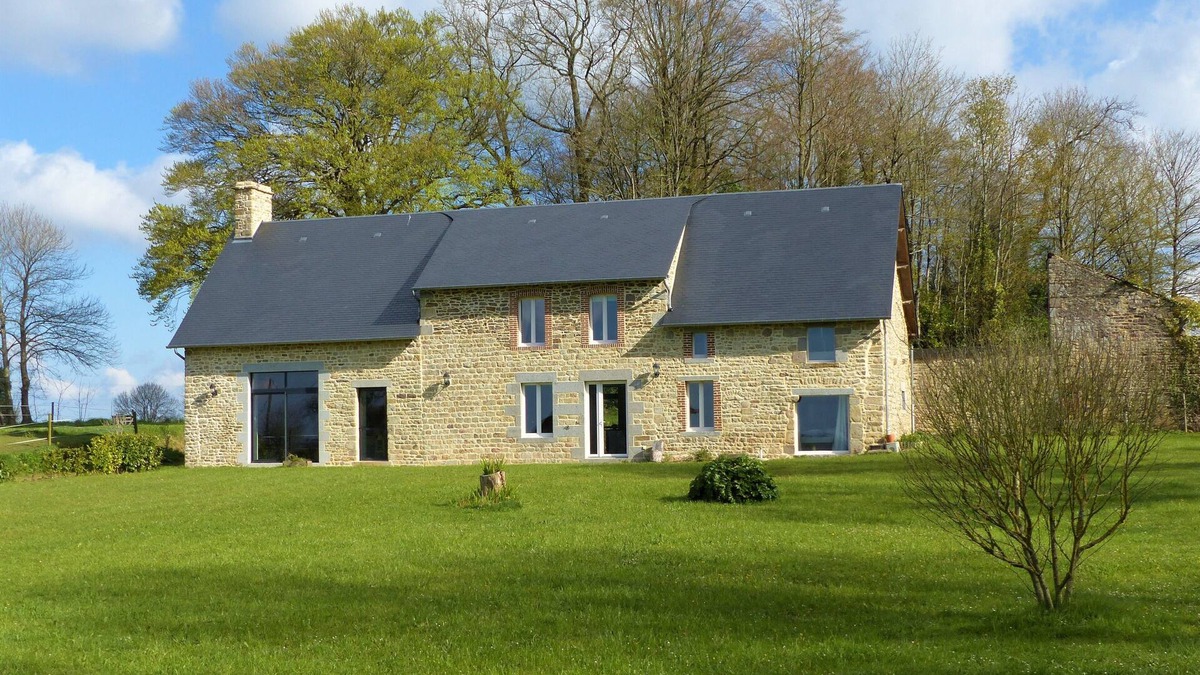 La Lucerne-dʼOutremer House | Le Gite du Château de La Lucerne d'Outremer