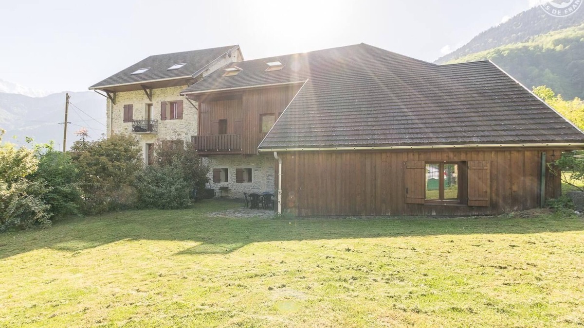 Saint-Etienne-de-Cuines House | LE Glandon - St-etienne-de-cuines
