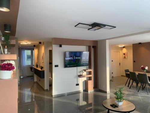Valence Apartment | Le Golden