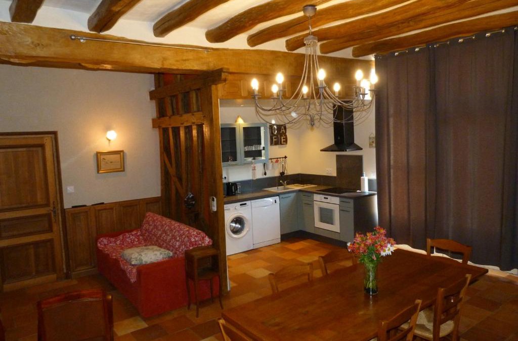 Fontaine-les-Coteaux House | Le Grand Gite De La Promenade