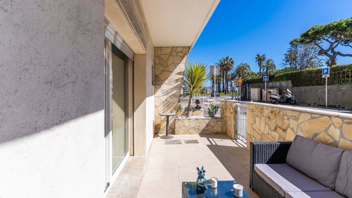 Cap-d'Antibes Apartment | Le Grand Large - Appt proche plage Antibes
