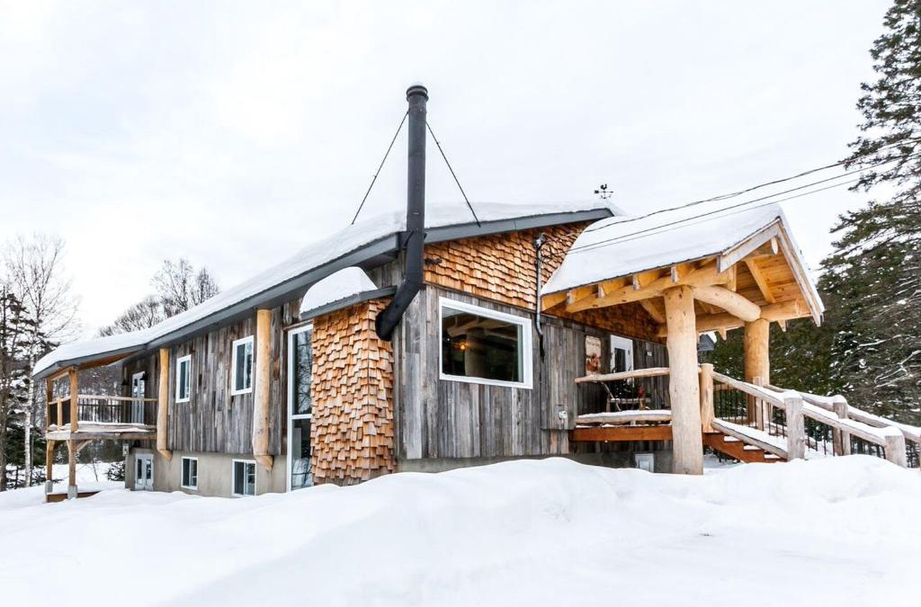 St-Adolphe-d'Howard Ski Chalet | Le Grand Lodge - Locations du Sommet