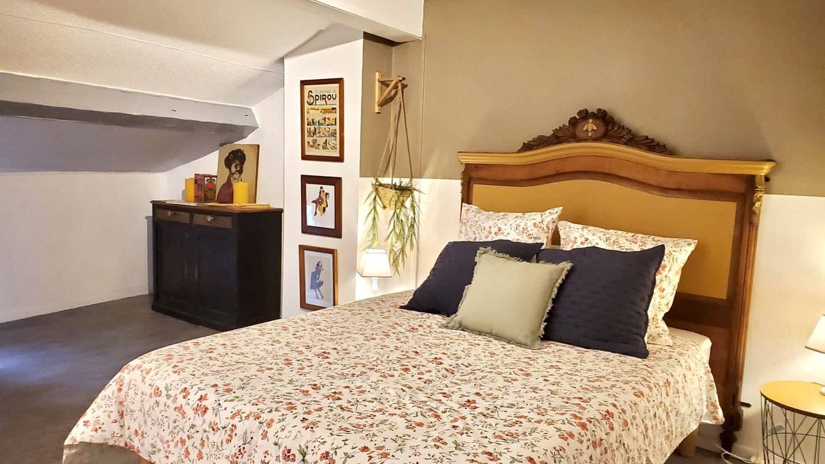 Beziers Apartment | Le Grenier 1900, Wi-fi, Climatisation, Terrasse, 15 Minutes du Centre