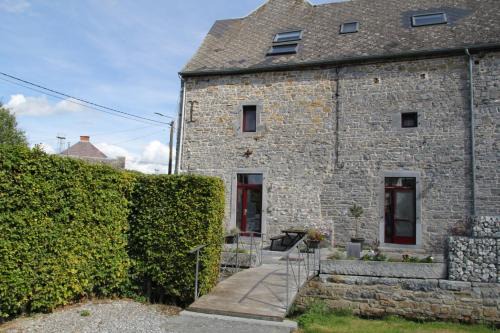 Mettet House | Le Grenier de la Floye - Gîte Coquelicot